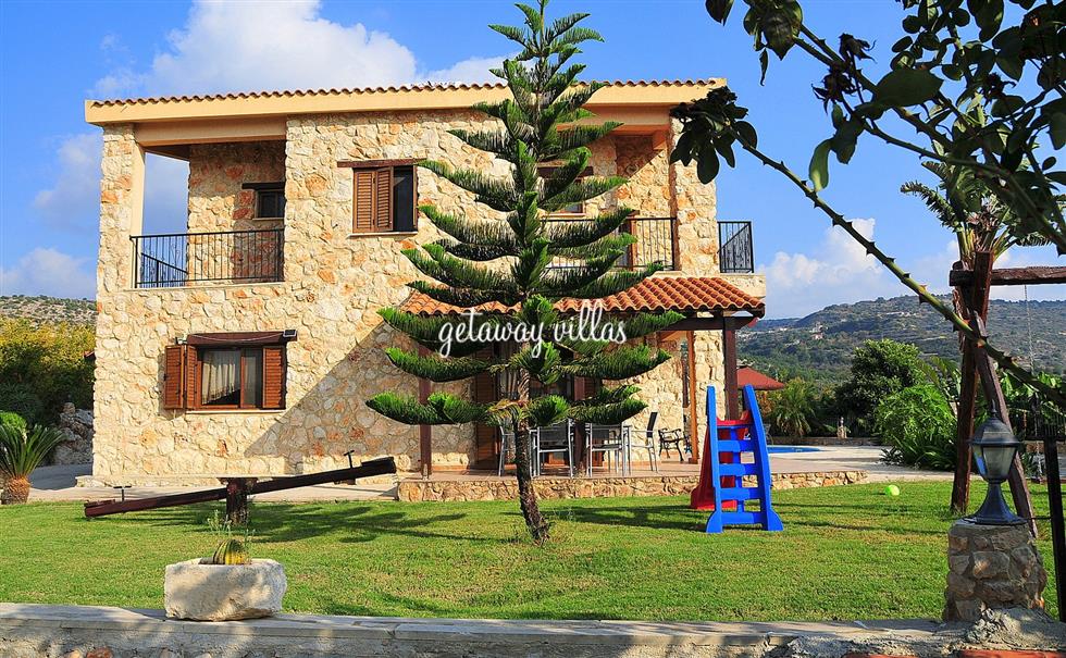 Villa - Retreat - Peristerona-