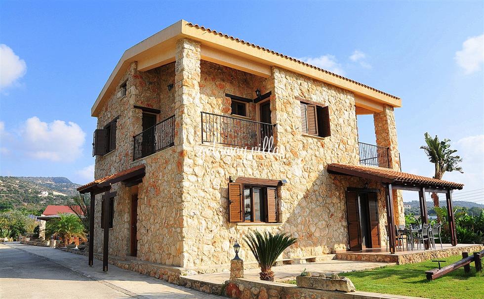 Villa - Retreat - Peristerona-