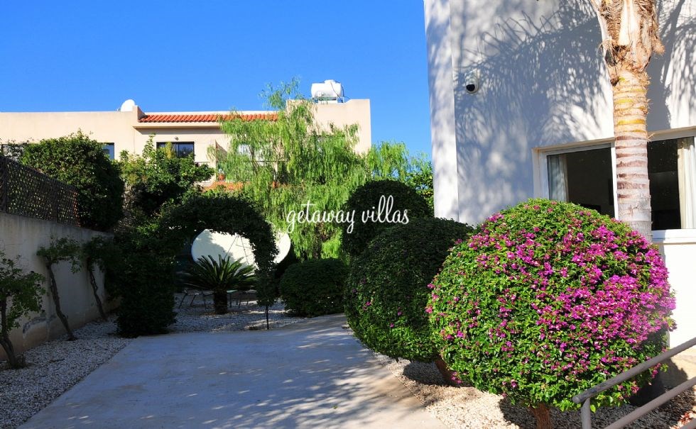 Villa - Petaluda - Coral-Bay-Centre-