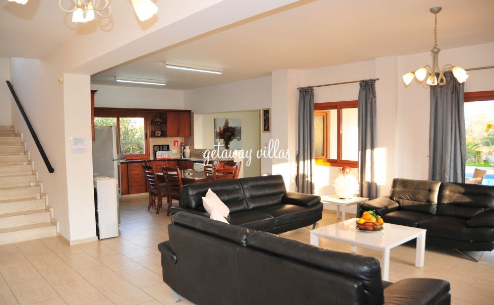 Villa - Nicola - Coral-Bay-Centre-