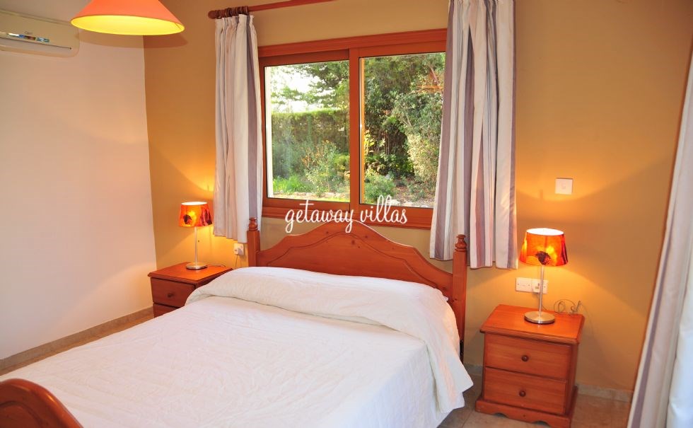 Villa - Nicola - Coral-Bay-Centre-