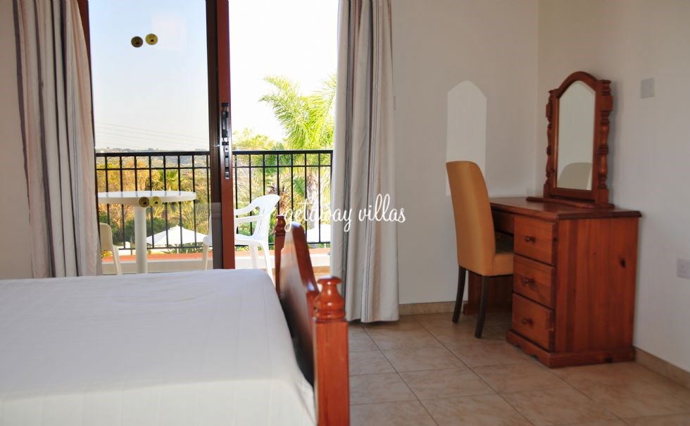 Villa - Nicola - Coral-Bay-Centre-