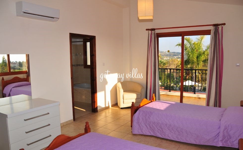 Villa - Nicola - Coral-Bay-Centre-