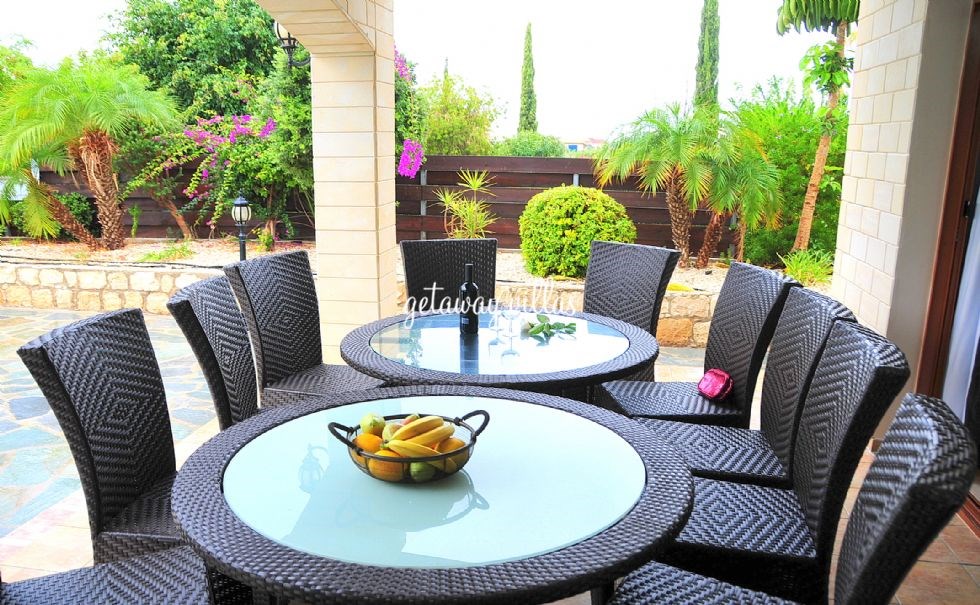Villa - Nicola - Coral-Bay-Centre-