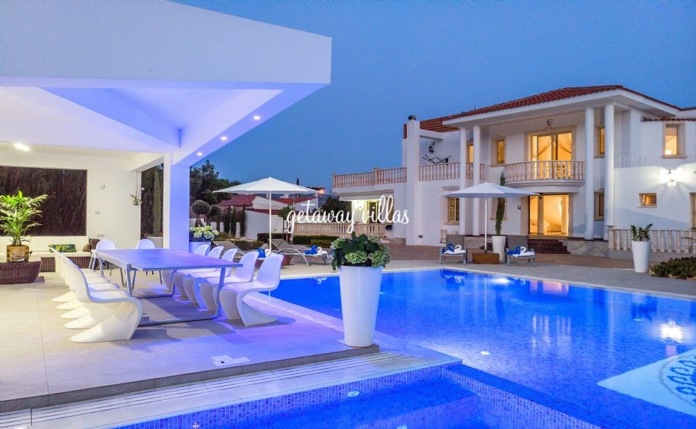Cyprus VillaVilla RoyaleCoralBayPAPHOSDISTRICTRural, Luxury